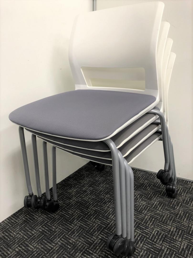 中古】160シリーズ CK-160C-W コクヨ/KOKUYO スタッキングチェア