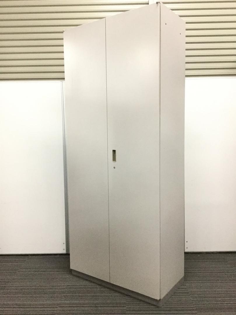 【大容量収納！】イトーキ(ITOKI)製　シンラインシリーズ｜1台でスッキリと収納できる人気キャビネットです！
耐震固定も対応できます！
                        シンライン
                                    中古
            