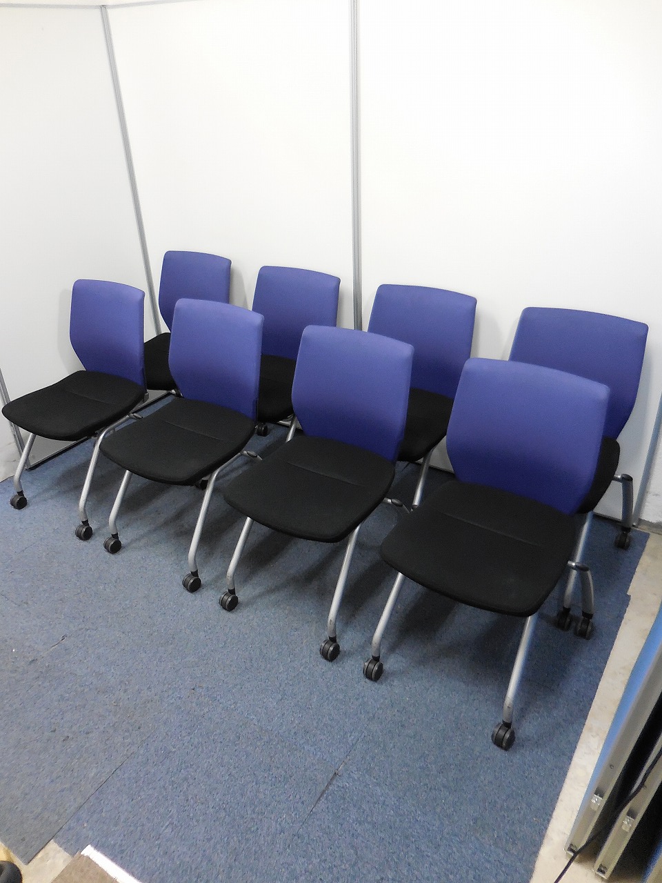 【8脚セット！】開業や移転、レイアウト変更のお客様にお勧め！
                        スタイラ
                                    中古
            