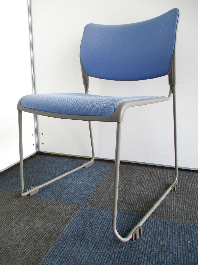 【6脚揃います！】オカムラのスタッキングチェア【研修室や会議室にいかがですか】
                        その他シリーズ
                                    中古
            
