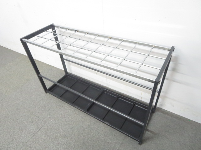 ■コクヨ製　傘立て　30本収容　■オフィスや店舗・銀行・病院など様々なシーンで活躍！
                        その他シリーズ
                                    中古
            