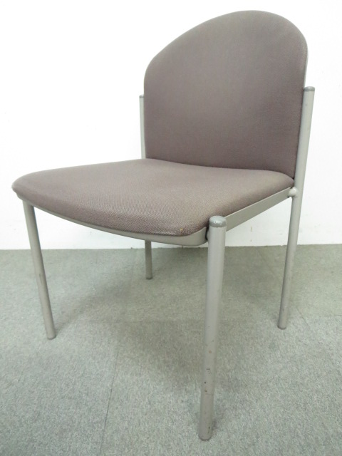 【値下げしました！】■イトーキ製　スタッキングチェア　グレー
                        その他シリーズ
                                    中古
            