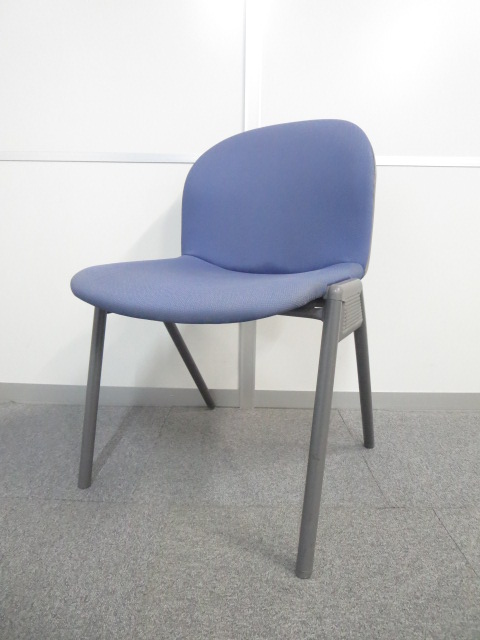 ■コクヨ　スタッキングチェア　ブルー ■【長時間の打合せにもオススメ！】
                        イクスチェアー
                                    中古
            