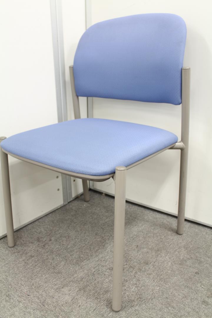 【残り2脚の為お安く!!】オカムラ製 グリーンウェーブシリーズのミーティングチェア!!【通常￥3,000がこのお値段!!】
                        その他シリーズ
                                    中古
            