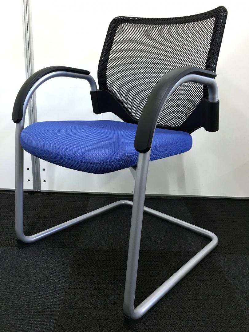 【在庫処分セールの為、50%OFF!】メッシュチェア！オカムラ製しっかりとしたエアリチェア！【しっかりとした座り心地】【G】
                        エアリ
                                    中古
            