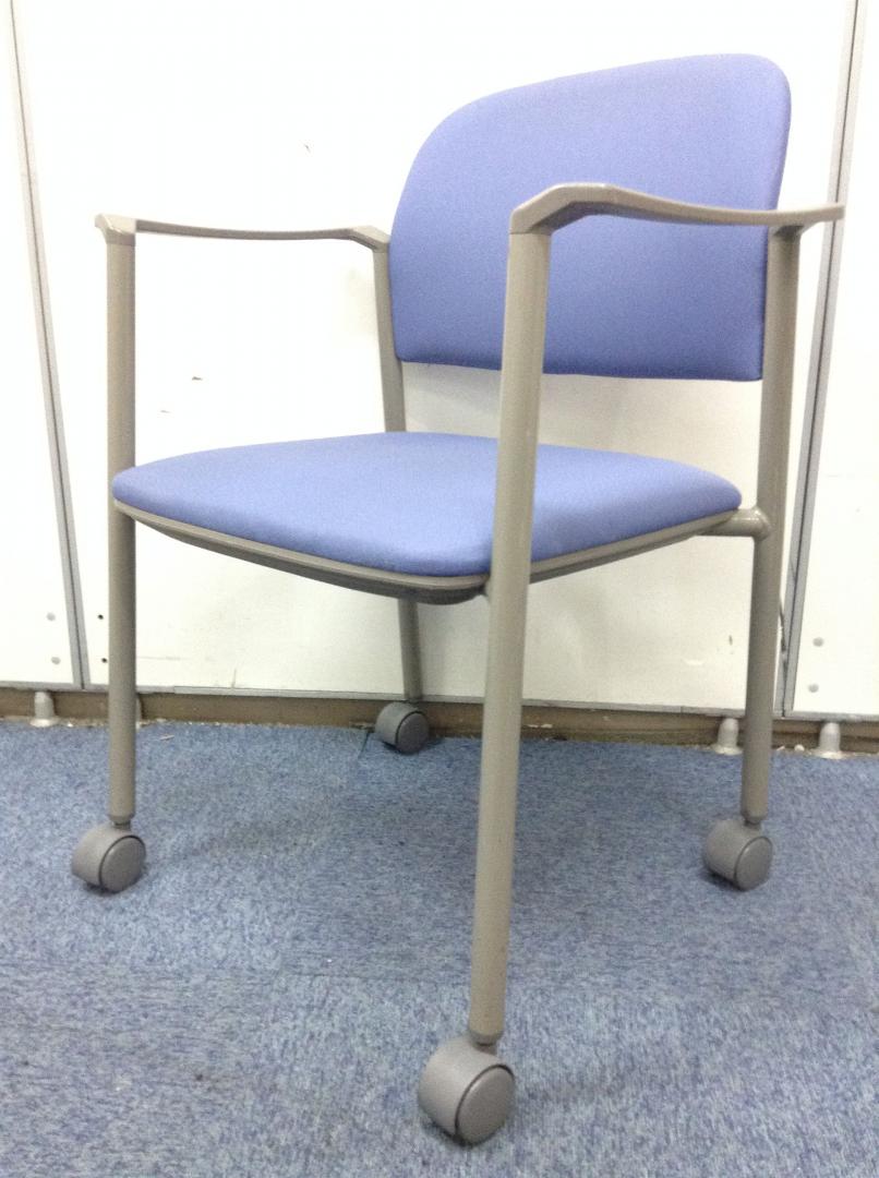 【8脚入荷】オカムラ製スタッキングチェア/キャスター付き
                        その他シリーズ
                                    中古
            