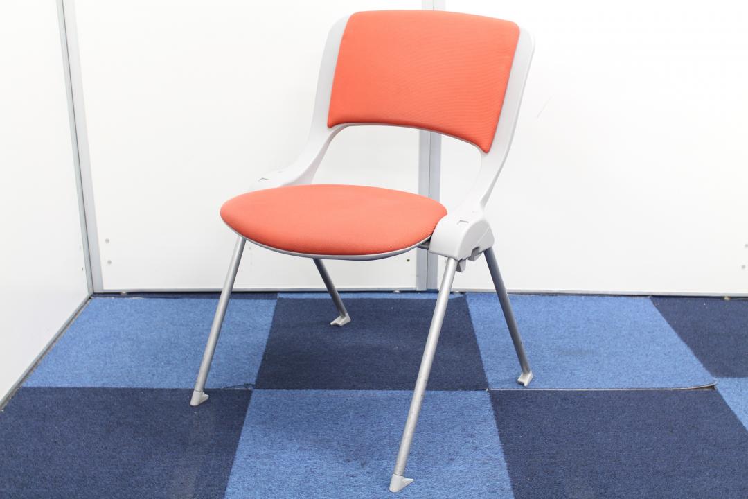 【明るいカラーがお洒落！】使わない時は重ねて収納可能！キャスターが無いので安定感抜群！小さな会議室にはこれ！
                        その他シリーズ
                                    中古
            