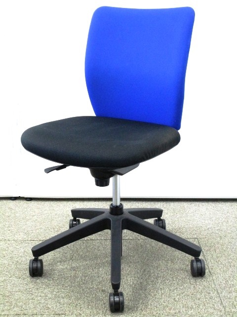 【清涼感のあるブルーカラー】内田洋行(ウチダ、UCHIDA)製 オフィスチェア 事務用椅子 ブルー 綺麗な色 状態良好 肘無し【中古オフィス家具】【さいたま市】
                        エポ
                                    中古
            