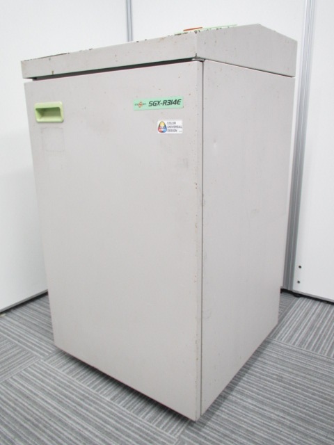 [業務用シュレッダー]シグマ技研製　リカットシュレッダー　定格裁断16枚
                        SGX-R314E
                                    中古
            