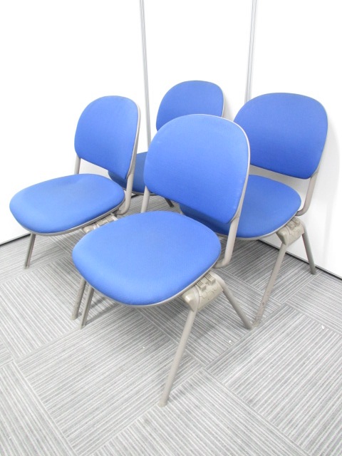 [4脚セット][会議用に必須オフィス家具!]会議用チェア　ミーティングチェア　スタッキングチェア　上に重ねて収納可能!
                        その他シリーズ
                                    中古
            