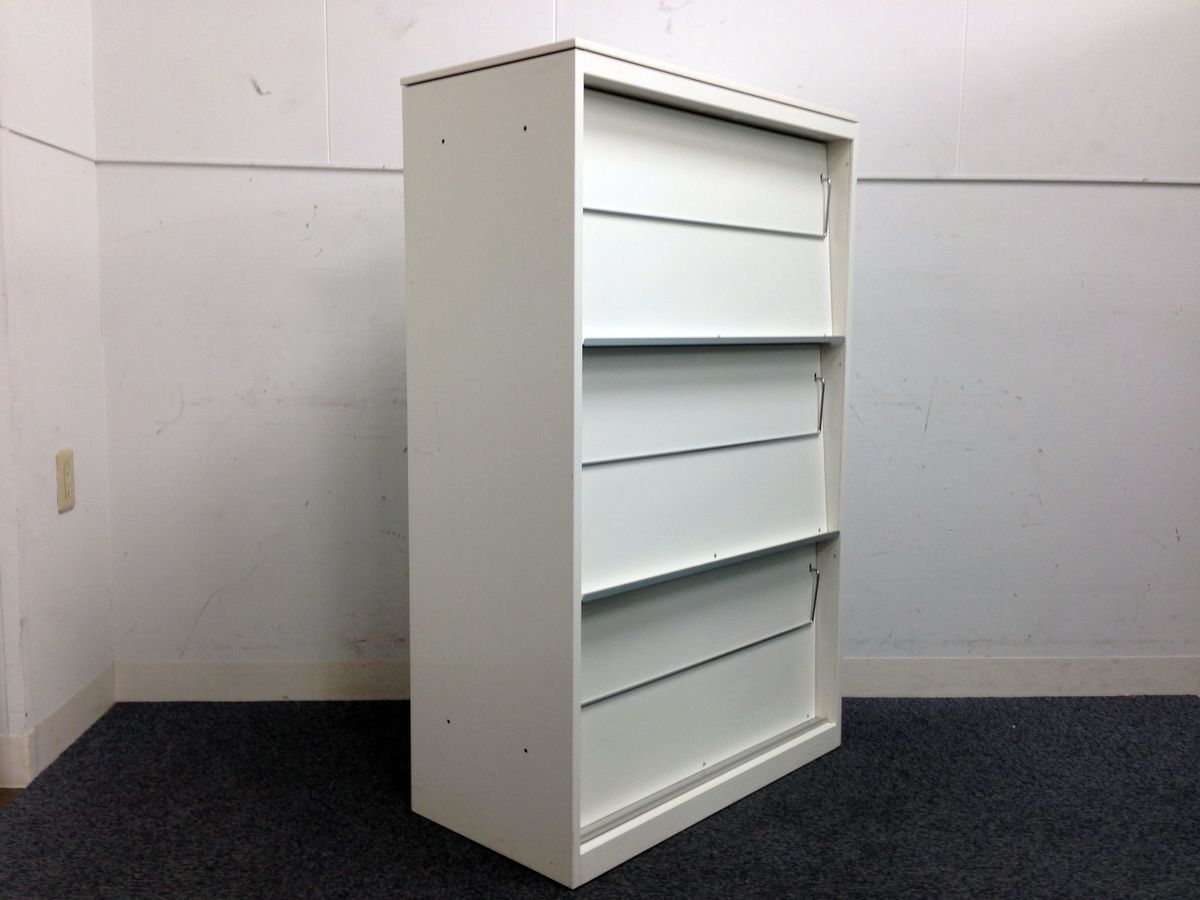 【商談スペースの必須アイテム！1台限り！】カタログ・パンフレットの設置にぜひ！【中古】【ホワイト】【カタログスタンド】【マガジンラック】
                        レクトライン
                                    中古
            