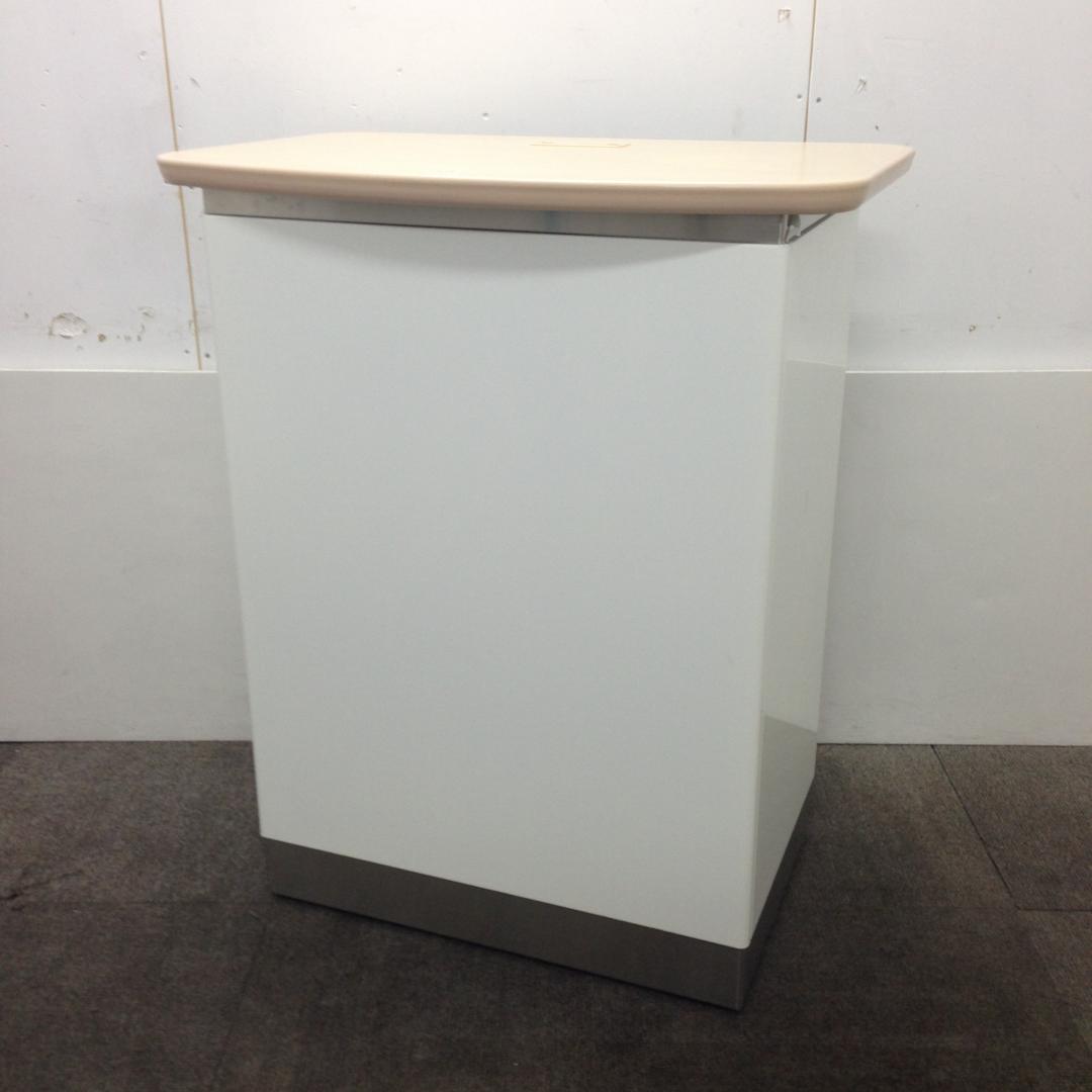 【レア】気品あふれる受付に早変わり☆上質なオフィスには上質な家具。
                        その他シリーズ
                                    中古
            