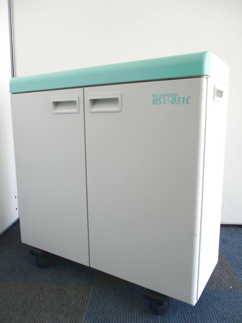 【シュレッダー置く場所無いよ！そんな方にオススメ！】6つのオート機能！【クロスカットでストレートよりセキュリティレベル高い！】
                        MSV
                                    中古
            