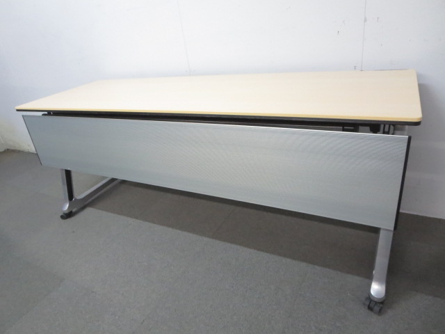 ■オカムラ製　サイドスタックテーブル　■W1800×D600mm　ナチュラル【ハイグレードなデザイン！】【B】
                        インターアクトPRO
                                    中古
            