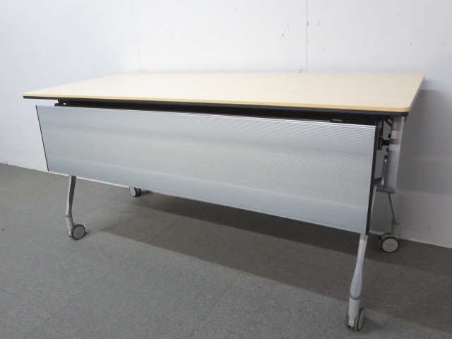 ■オカムラ　サイドフォールドテーブル【幅1500×奥行600mm】■幕板パネル付　ナチュラル木目柄【INTERACT NT】
                        インターアクトNT
                                    中古
            