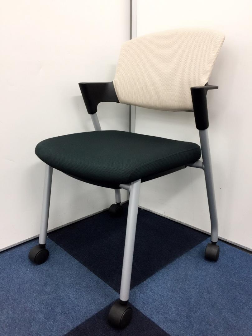 【定番フォルムが人気】限定４脚■オフィスのあらゆるシーンで使えるチェア
                        プロッティ
                                    中古
            