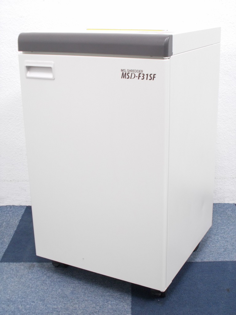 【お客様の個人情報を守ります！】非常に売れ筋の業務用シュレッダーが限定入荷！【新品時の最大細断枚数55枚】
                        その他シリーズ
                                    中古
            