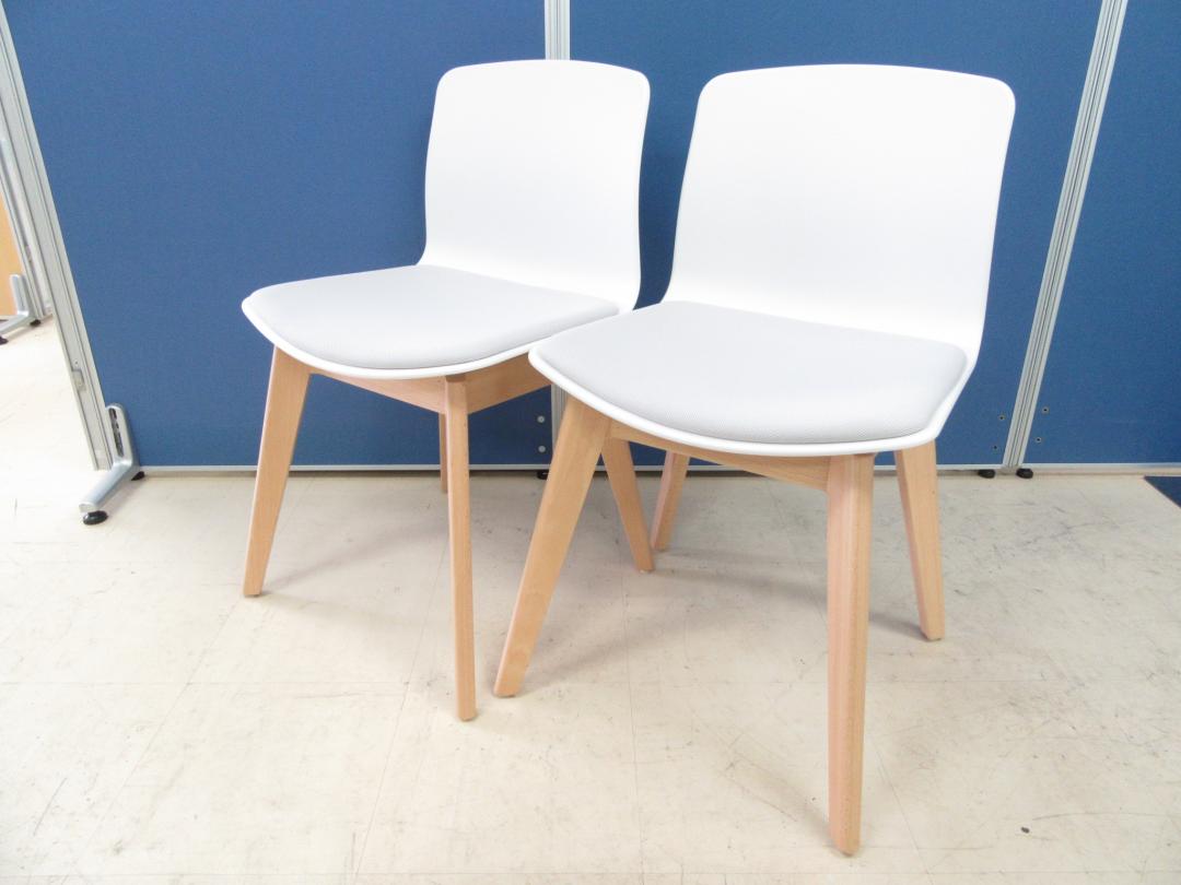[単品購入￥13,000⇒セット購入￥12,000]内田洋行(UCHIDA) ミーティングチェア2脚セット■座パッド/ホワイトグレイ■ミーティングだけでなく、ご自宅・カフェ・図書館、文化教育施設など、あらゆるシーンにおすすめです!![受注生産品が入荷!!] #お洒落チェア #シンプル #インテリア 
                        ricco
                                    中古
            
