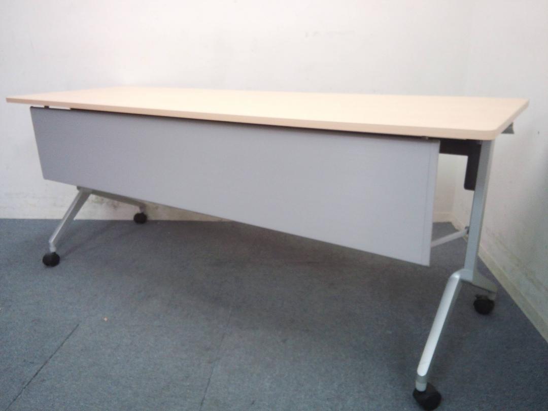 【3月末出荷までの限定価格】【在庫入れ替えのためお安く！】｜平行スタックテーブル｜W1800mm｜幕板付き｜会議や講習会用におすすめです！
                        リーフライン
                                    中古
            