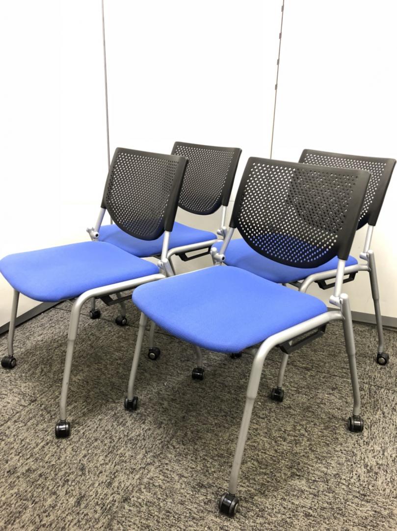 【4脚セット価格！！】岡村製作所 スタッキングチェア プロスタックシリーズ・垂直方向にスタック可能!!一番人気のブルー色です!!状態良好!!
                        プロスタック
                                    中古
            