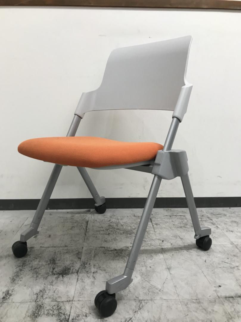 【1脚特別価格】オレンジが眩しいネスティングチェア【コクヨ製】
                        アンフィ
                                    中古
            