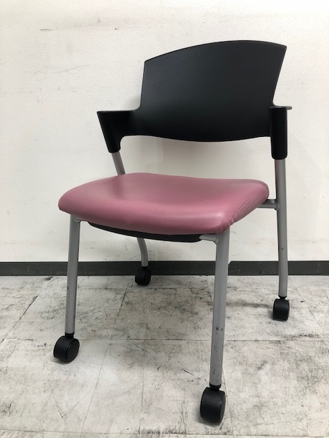 ビニール生地でラクラク水拭き｜会議室や休憩室で利用してください
                        プロッティ
                                    中古
            