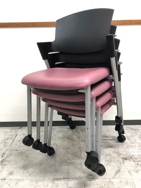 【4脚セット価格】ビニール生地でラクラク水拭き｜会議室や休憩室で利用してください【限定3セット】
                        プロッティ
                                    中古
            