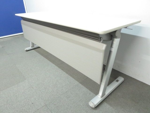 【足元を隠せる幕板パネル付！】■サイドスタックテーブル（W1800×D600mm）■【会議やセミナーに最適！】
                        その他シリーズ　フラップテーブル
                                    中古
            