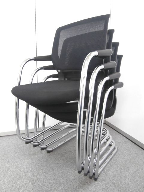 【４脚セット！！カンチレバー脚タイプの高級ミーティングチェア】■コクヨ製　■サテリエ
                        サテリテ
                                    中古
            