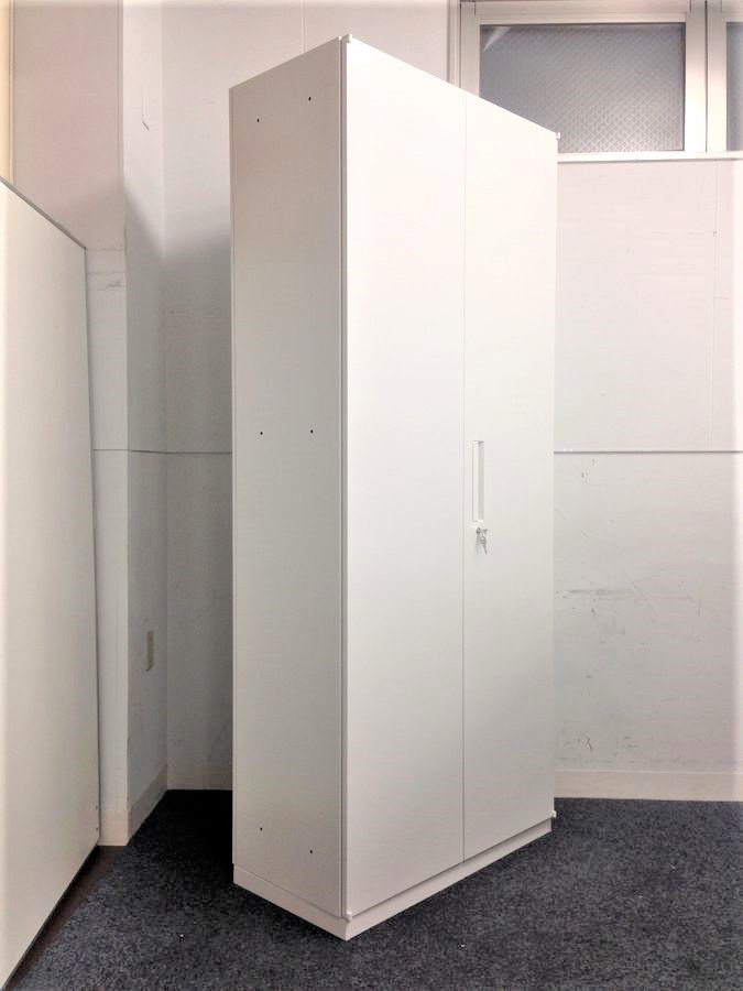 【限定1台】未使用新古品入荷！！　ウチダ　【ハイパーストレージ】　6段収納のハイキャビネットタイプ！！
                        HS
                                    中古
            