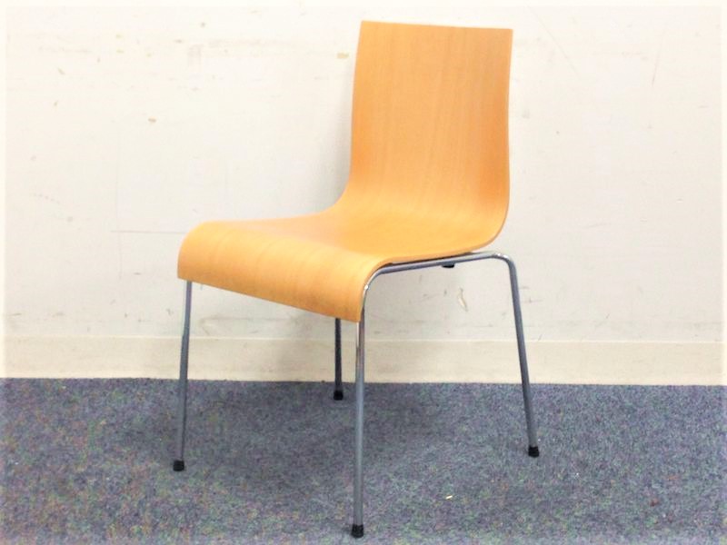 【2脚のみ】木製チェアで個性溢れるオフィスシーンを！！　スタッキング可能で、コンパクト収納可能！！
                        その他シリーズ
                                    中古
            