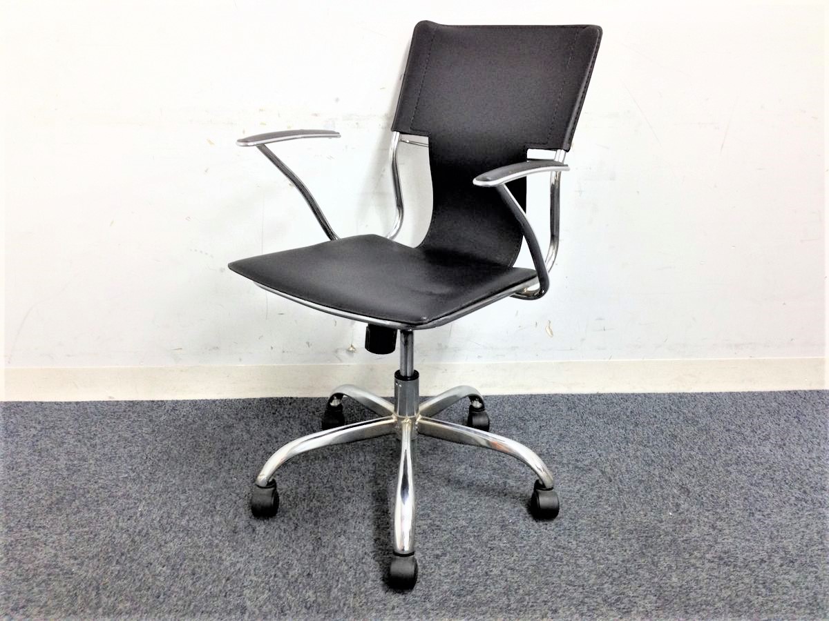 【お買い得商品！！】低価格で使いやすさ抜群のオフィスチェアをご用意致しました♪

                        その他
                                    中古
            