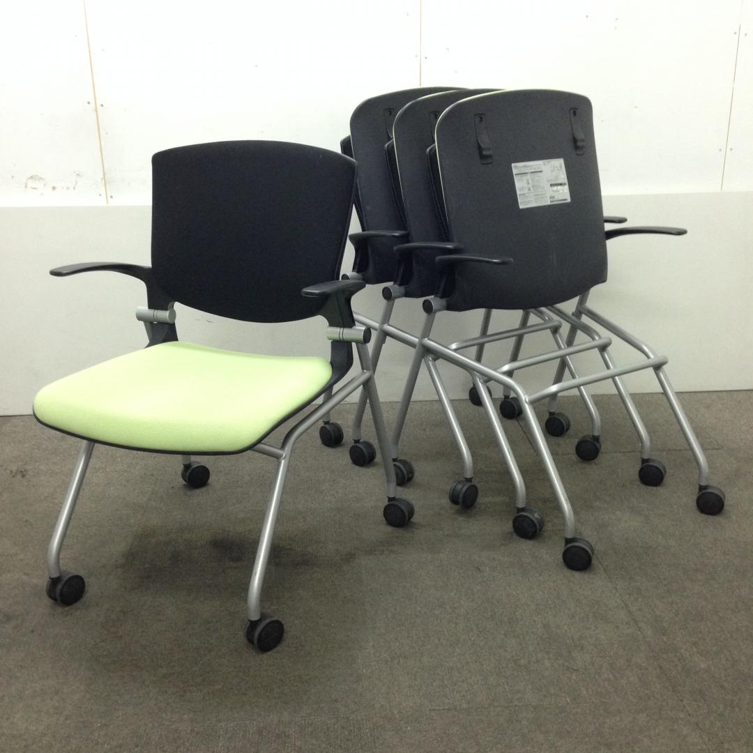 【4脚ロットのセット販売！】オカムラ製のグラータチェア！並べて収納！便利です☆　
                        グラータ
                                    中古
            