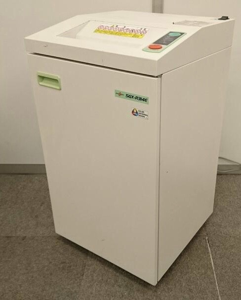 【一度に40枚の裁断ができるハイパワーモデル！】中古では出回らないシグマ技研のシュレッダーです。
                        その他
                                    中古
            