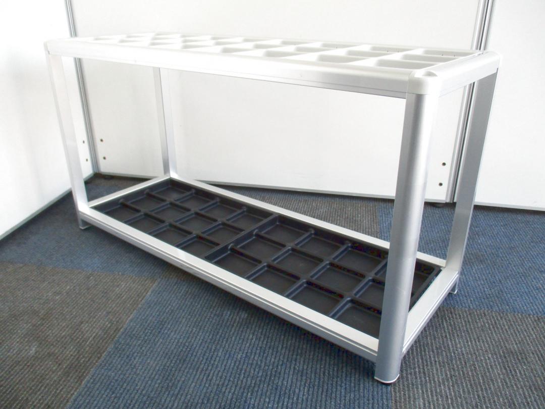 【24名様用の傘立て！】オフィスの必需品です！【スタイリッシュなデザイン！】
                        　
                                    中古
            