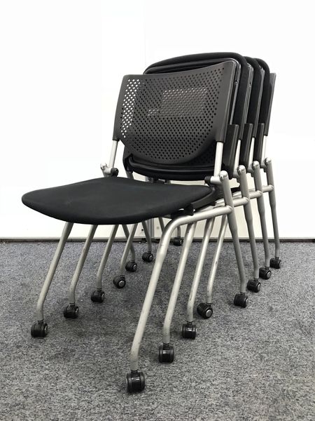 【セットならお得】オカムラ製ネスティングチェア4脚セット【プロスタックシリーズ】
                        プロスタック
                                    中古
            
