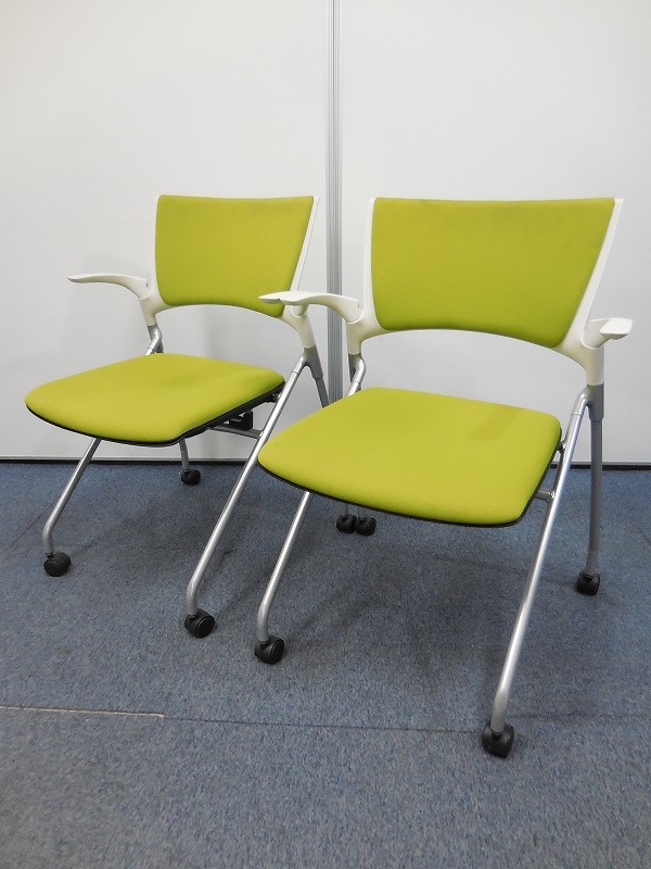 大人気！！
イトーキのネスティングチェアをセットで販売！！
                        マノス
                                    中古
            