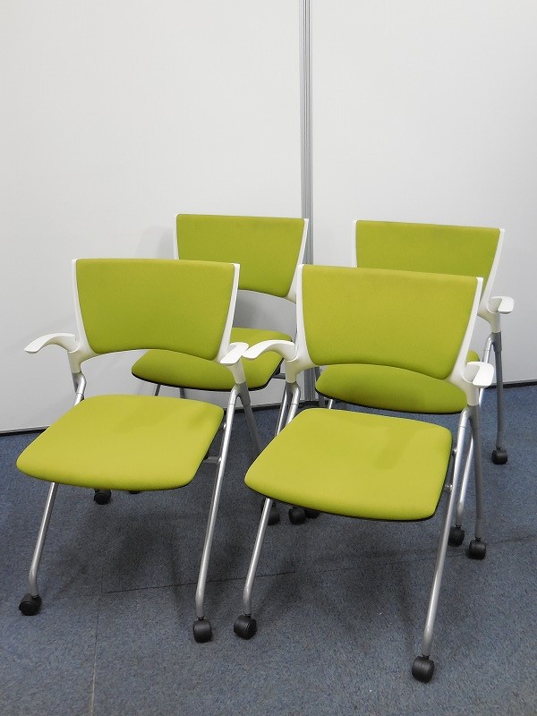 【10％OFF】大人気！！　
イトーキのネスティングチェアマノスを入荷しました！
                        マノス
                                    中古
            