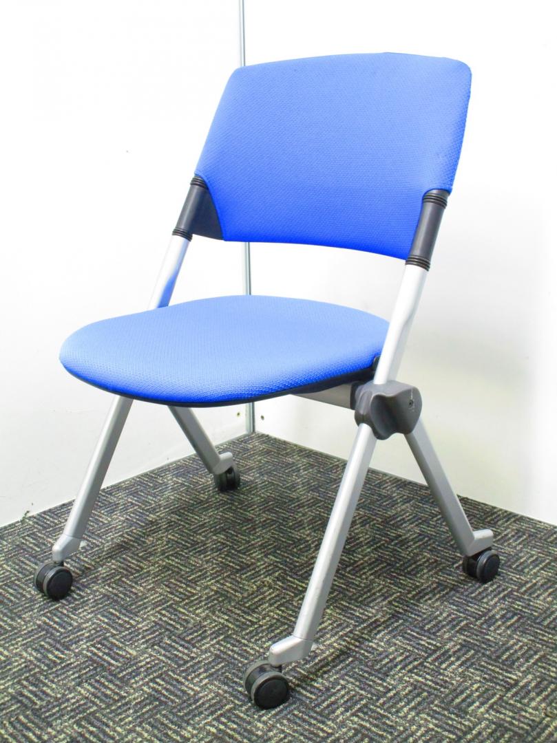 【おつとめ品！1脚限定】水平に重ねて省スペース化！キャスターが割れている為お買い得品！！座るうえでは問題ないですよ！【中古オフィス家具】【さいたま市】
                        リータ
                                    中古
            