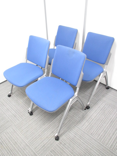 【セットで2000円お徳!!】【常に品薄!!大人気商品が追加入荷!!】使わないときは重ねて収納可能!!キャスター付きで移動も楽々はミーティングチェア!!安い！
                        その他シリーズ
                                    中古
            