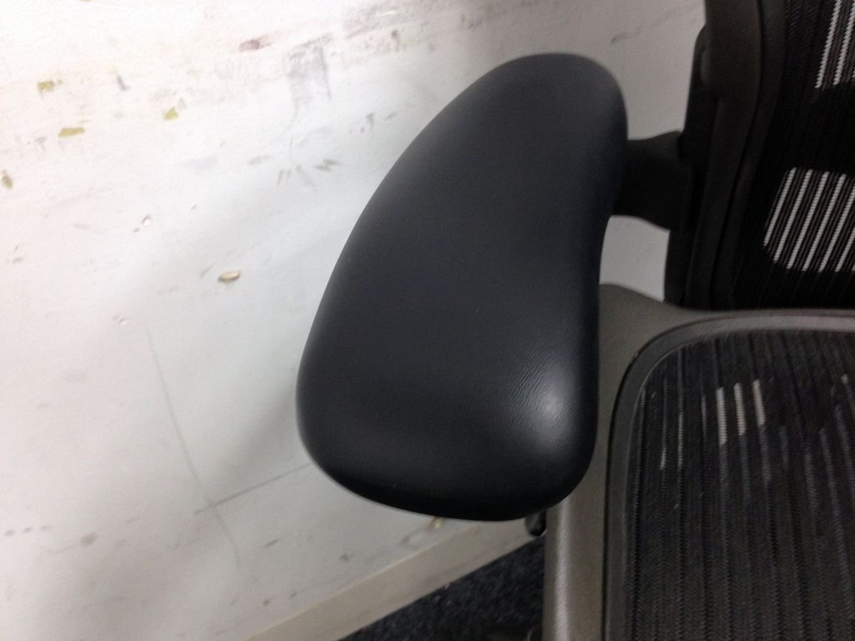 中古】アーロンチェア Herman Miller/ハーマンミラー 肘付