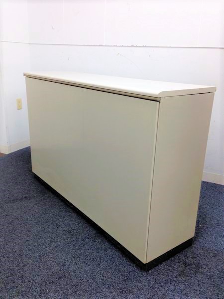 【格安！】ハイカウンター｜1台限定！裏面は書棚として使用可能！
                        ハイカウンター
                                    中古
            