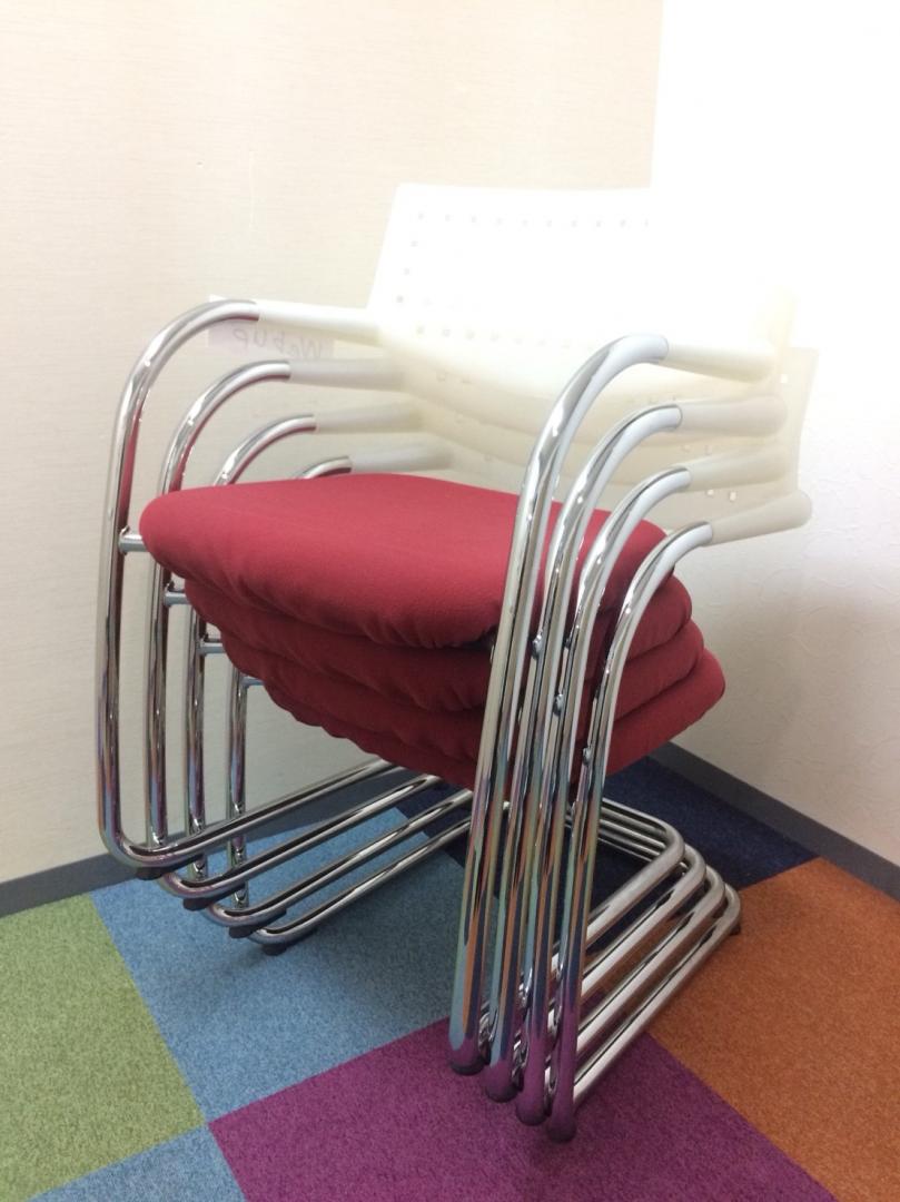 【4脚セット】【目を引き関心を集める、活力を感じ気持ちを前向きにさせるレッド!!】ヴィトラ製　ビサビ【RP】
                        visavis
                                    中古
            