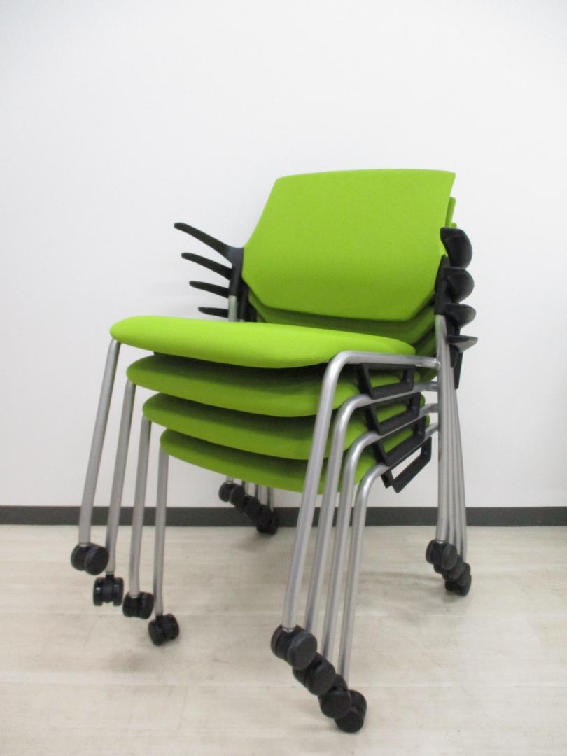 【4脚セットで￥1,000お得！】スタッキングチェアのセット商品です！増員、レイアウト変更の際には是非！
                        ステンザ
                                    中古
            