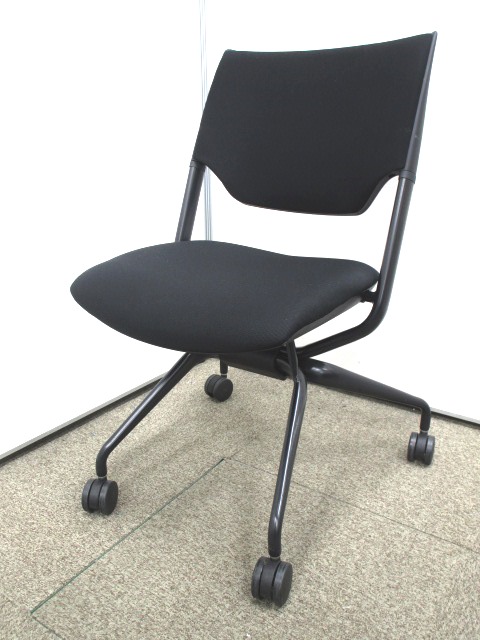 【５脚揃います！】オシャレで座面厚い■座り心地のいい会議チェア■収納もコンパクト■人気ブラック
                        レクシブ
                                    中古
            