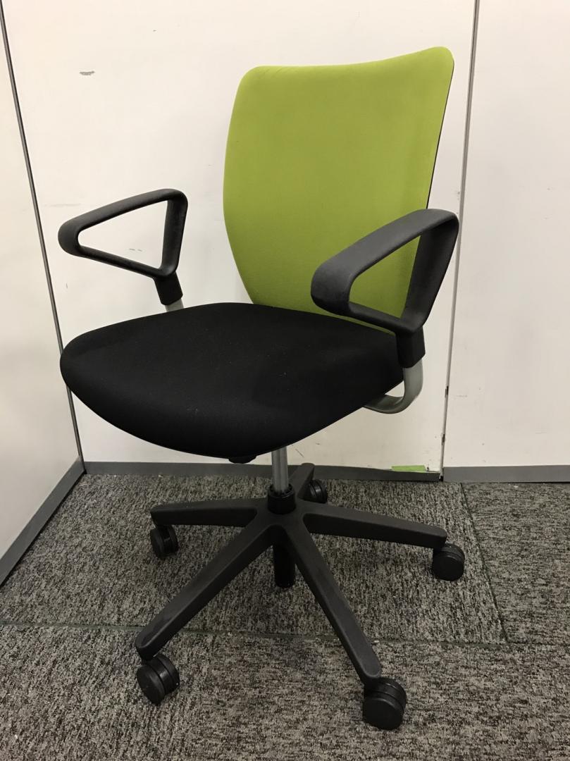 内田製品のエポチェアの入荷です！色もグリーンでオフィスを明るくするカラーでございます！
                        エポ
                                    中古
            