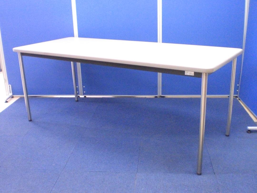 【広々使える幅1800mm!!】四つ足タイプで窮屈感がありません!!エッジ部分まで拘った仕上がり!!
                        その他シリーズ
                                    中古
            