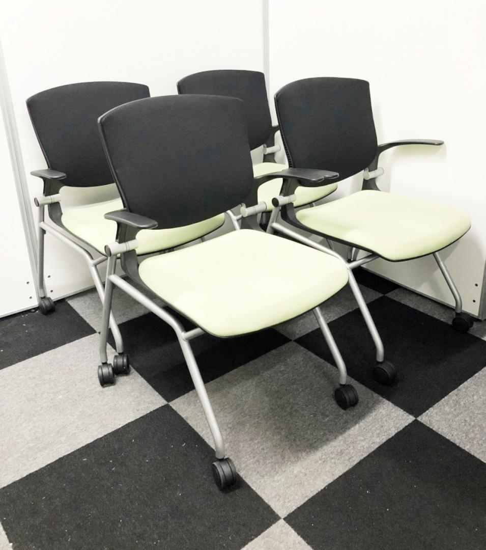 【4脚セット】ライトグリーンの人気国内メーカー製会議用チェア
                        グラータ
                                    中古
            