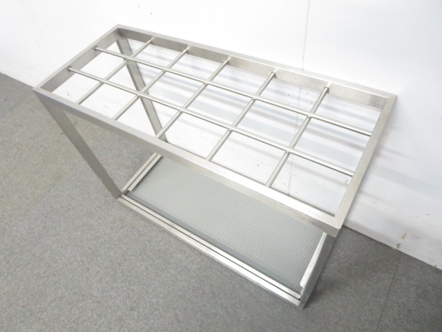 【1脚限りです！】■オカムラ　傘立て　シルバー　　ステンレス製　収納本数36本　■L971シリーズ　錆に強い！オフィス・商業施設・病院などで活躍致します！
                        その他シリーズ
                                    中古
            