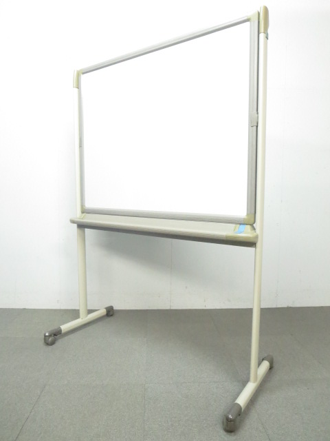 ■オカムラ製　脚付ホワイトボード（片面タイプ）■板面サイズ：W1200×H900mm
                        その他シリーズ
                                    中古
            